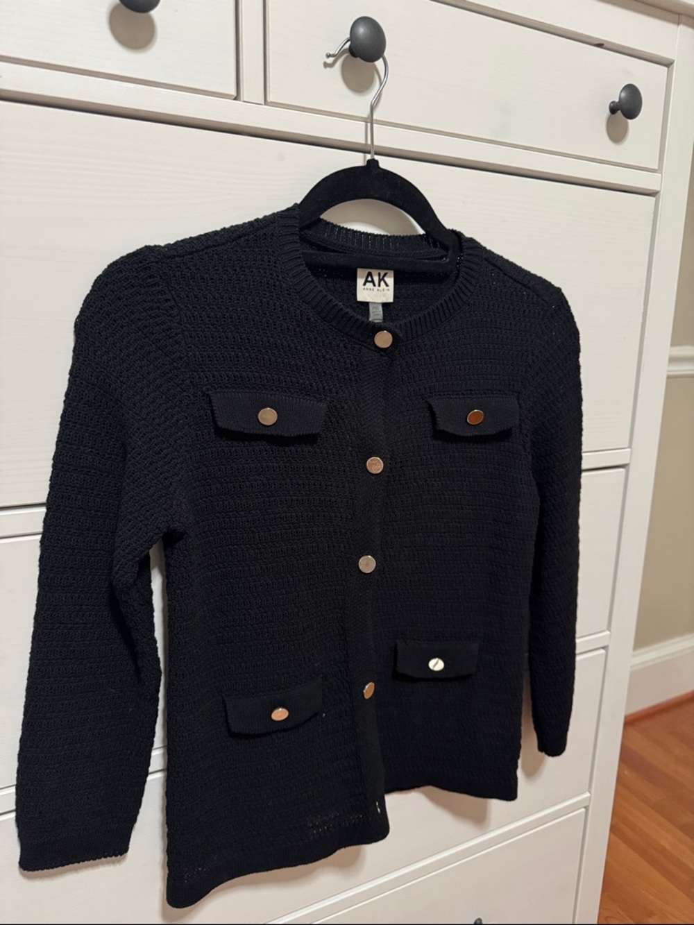 Black Button-Front Knit Cardigan - Picture 4 of 5